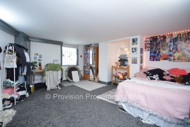 7 bed house, The Village Street, Burley, Leeds, LS42PR - Image 9