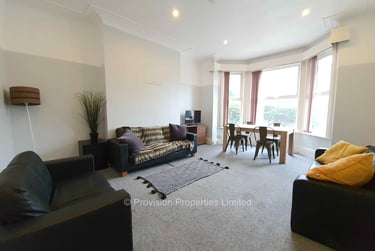 8 bed house, Delph Lane, Rampart Road, Leeds, LS62HQ - Image 1