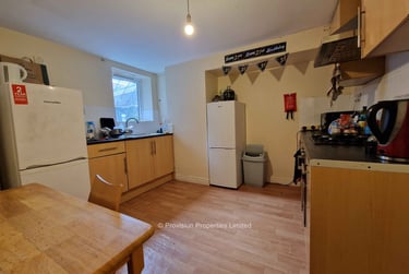 5 bed house, Hessle View, Hyde Park, Leeds, LS61ER - Image 9
