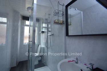 8 bed house, Manor Drive, Hyde Park, Leeds, LS61DD - Image 7