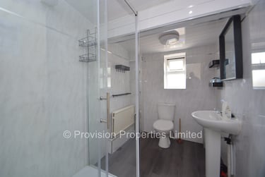 8 bed house, Manor Drive, Hyde Park, Leeds, LS61DD - Image 8