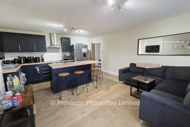 4 bed flat, Kelso Road, Woodhouse, Leeds, LS29PR - Image 3