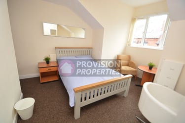 3 bed house, Burchett Terrace, Rampart Road, Leeds, LS62LR - Image 5