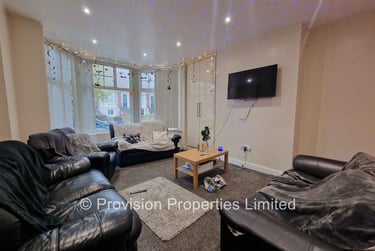 8 bed house, St. Michaels Villas, Headingley, Leeds, LS63AF - Image 1