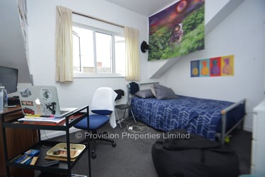 4 bed house, Harold Grove, Burley, Leeds, LS61LB - Image 7