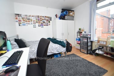 4 bed house, Harold Grove, Burley, Leeds, LS61LB - Image 4