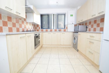 3 bed house, Kendal Lane, Woodhouse, Leeds, LS31AS - Image 7