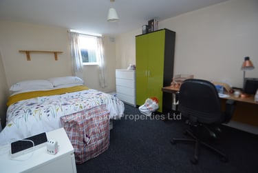 6 bed house, Welton Mount, Hyde Park, Leeds, LS61ET - Image 3