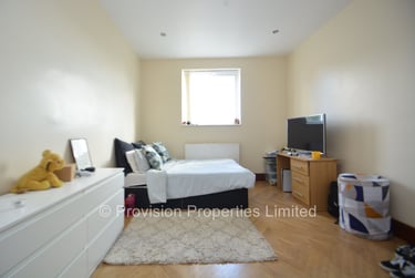 2 bed house, Hill Top Street, Hyde Park, Leeds, LS61NW - Image 9