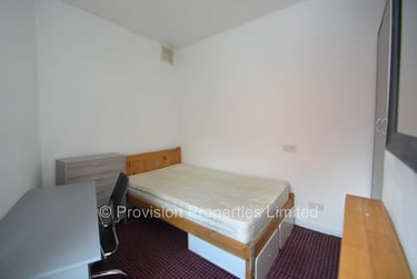 6 bed house, Raven Road, Hyde Park, Leeds, LS61DA - Image 9