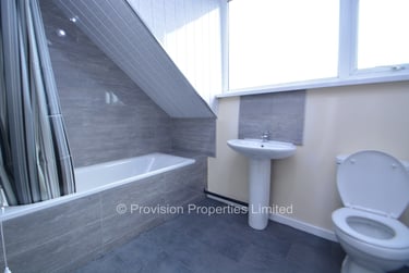 3 bed house, Village Terrace, Burley, Leeds, LS42NU - Image 6