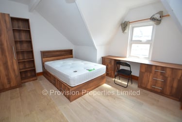7 bed house, Manor Drive, Hyde Park, Leeds, LS61DD - Image 5