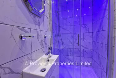 3 bed flat, Cliff Road, Rampart Road, Leeds, LS62ET - Image 6