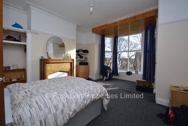 4 bed flat, Cliff Road, Rampart Road, Leeds, LS62ET - Image 2