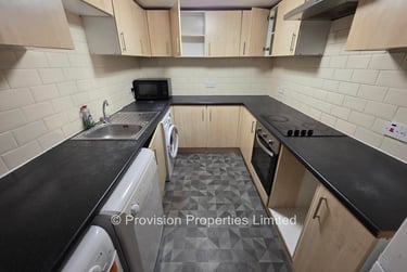 5 bed flat, Cardigan Road, Burley, Leeds, LS61EB - Image 7
