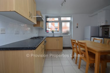2 bed house, Manor Avenue, Headingley, Leeds, LS61BY - Image 3