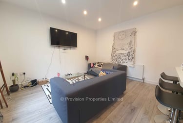 3 bed house, Harold Walk, Hyde Park, Leeds, LS61PS - Image 2