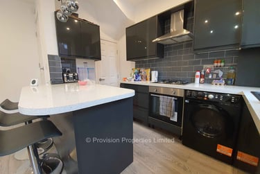 3 bed house, Harold Walk, Hyde Park, Leeds, LS61PS - Image 4