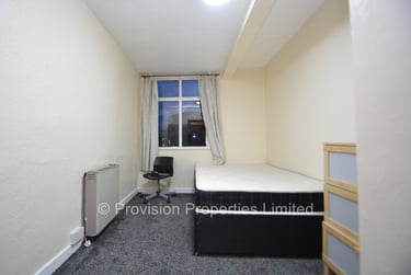 2 bed flat, Cliff Road, Rampart Road, Leeds, LS62EX - Image 3