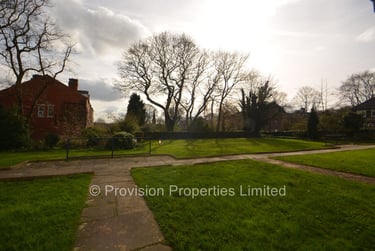 2 bed flat, Cliff Road, Rampart Road, Leeds, LS62EX - Image 5