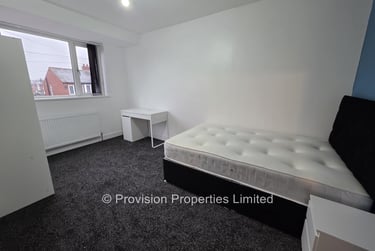 3 bed house, Park View Avenue, Burley, Leeds, LS42LH - Image 2