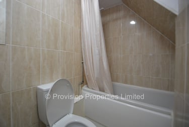 4 bed house, Royal Park Road, Hyde Park, Leeds, LS61JJ - Image 5