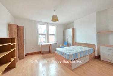 7 bed house, Manor Drive, Hyde Park, Leeds, LS61DD - Image 6