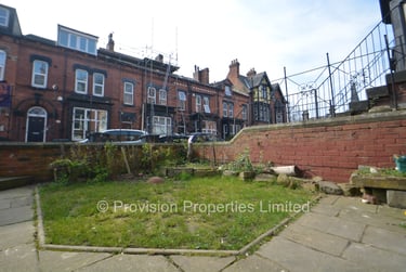 3 bed flat, Regent Park Terrace, Rampart Road, Leeds, LS62AX - Image 11