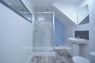 3 bed flat, Regent Park Terrace, Rampart Road, Leeds, LS62AX - Image 10