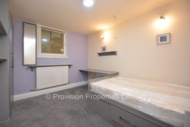 3 bed flat, Regent Park Terrace, Rampart Road, Leeds, LS62AX - Image 12