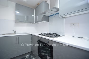 3 bed flat, Regent Park Terrace, Rampart Road, Leeds, LS62AX - Image 6