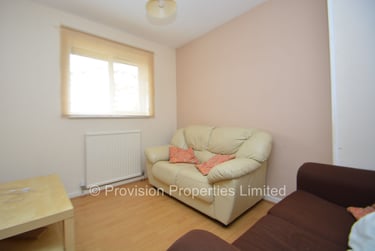 4 bed house, Well Close Rise, Woodhouse, Leeds, LS71HT - Image 13