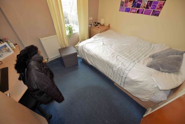 4 bed house, Elizabeth Street, Hyde Park, Leeds, LS61JF - Image 3