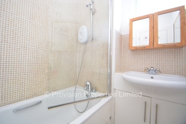 2 bed flat, Foxhill Court, Adel, Leeds, LS165PL - Image 7