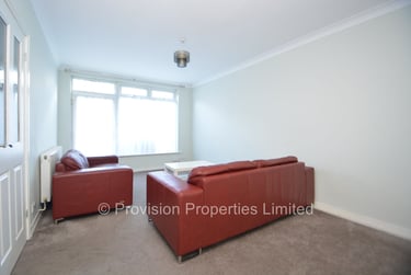 2 bed flat, Foxhill Court, Adel, Leeds, LS165PL - Image 4