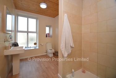 2 bed flat, Cliff Road, Rampart Road, Leeds, LS62ET - Image 5