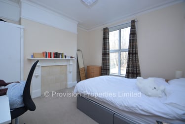 2 bed flat, Cliff Road, Rampart Road, Leeds, LS62ET - Image 2