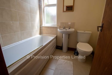 6 bed house, Chestnut Avenue, Hyde Park, Leeds, LS61AZ - Image 3