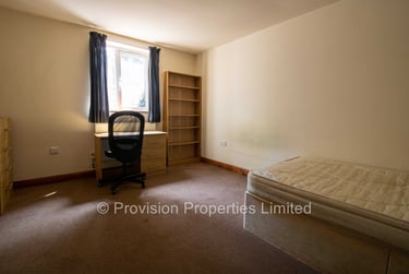 6 bed house, Chestnut Avenue, Hyde Park, Leeds, LS61AZ - Image 9