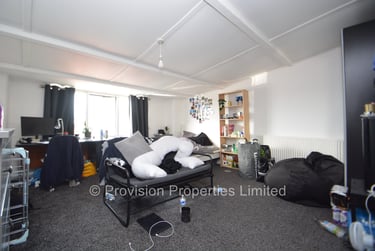 6 bed house, Manor Drive, Hyde Park, Leeds, LS61DD - Image 6