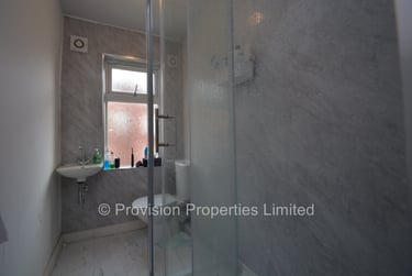 6 bed house, Manor Drive, Hyde Park, Leeds, LS61DD - Image 9