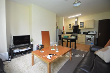 1 bed flat, Moorland Road, Hyde Park, Leeds, LS61AL - Image 3