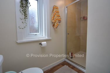 1 bed flat, Moorland Road, Hyde Park, Leeds, LS61AL - Image 8