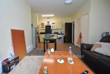 1 bed flat, Moorland Road, Hyde Park, Leeds, LS61AL - Image 4