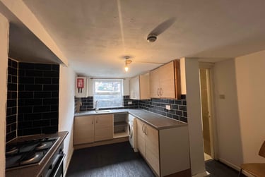5 bed house, Walmsley Road, Burley, Leeds, LS61NG - Image 8
