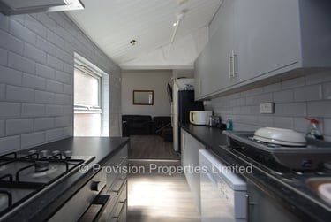 7 bed house, Norwood Road, Hyde Park, Leeds, LS61DZ - Image 6