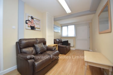 4 bed house, Well Close Rise, Woodhouse, Leeds, LS29ET - Image 4