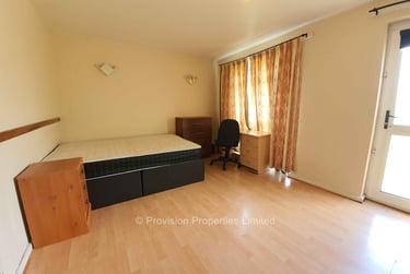 3 bed house, Consort View, Hyde Park, Leeds, LS31NX - Image 6