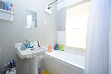 10 bed house, Regent Park Avenue, Rampart Road, Leeds, LS62AU - Image 14