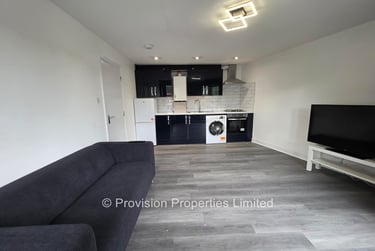 2 bed flat, Woodhouse Street, Rampart Road, Leeds, LS62JN - Image 5